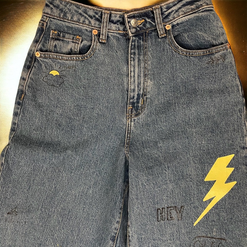 Wild Fable Jeans with Embellishments - Picture 3 of 8